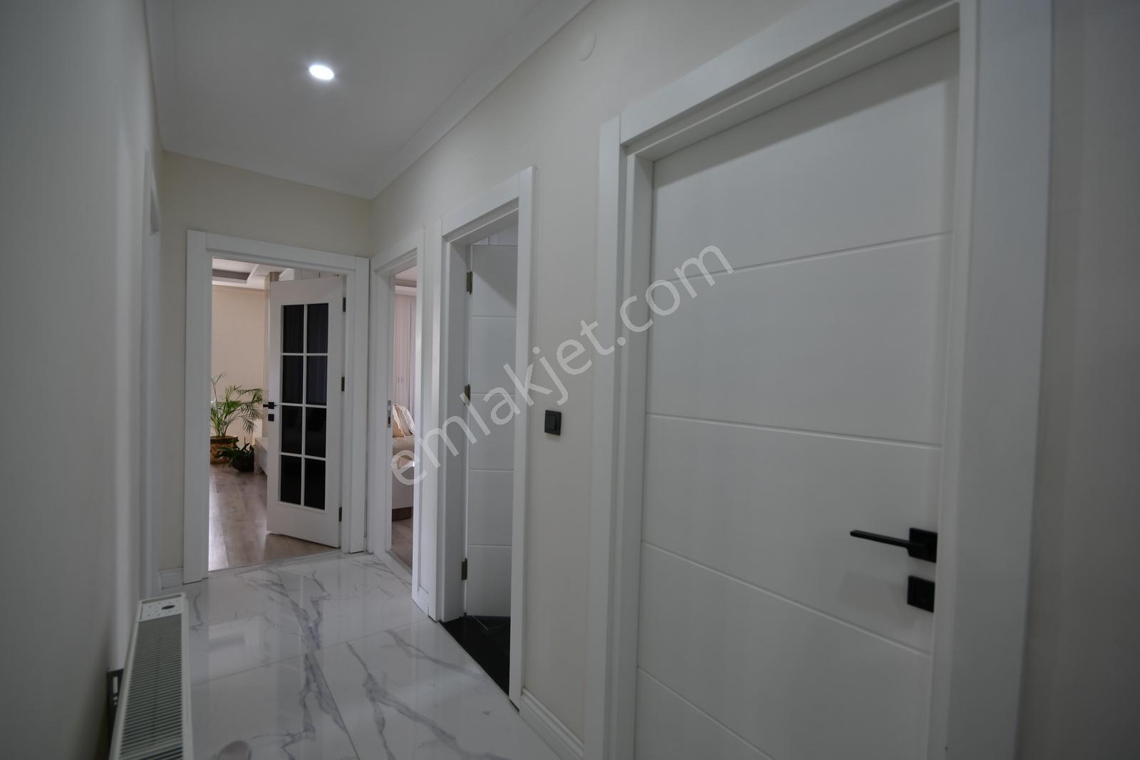 Lüks Sitede 360 Derece Deniz Ve Şehir Manzaralı 3+1 Daire - Görsel 17