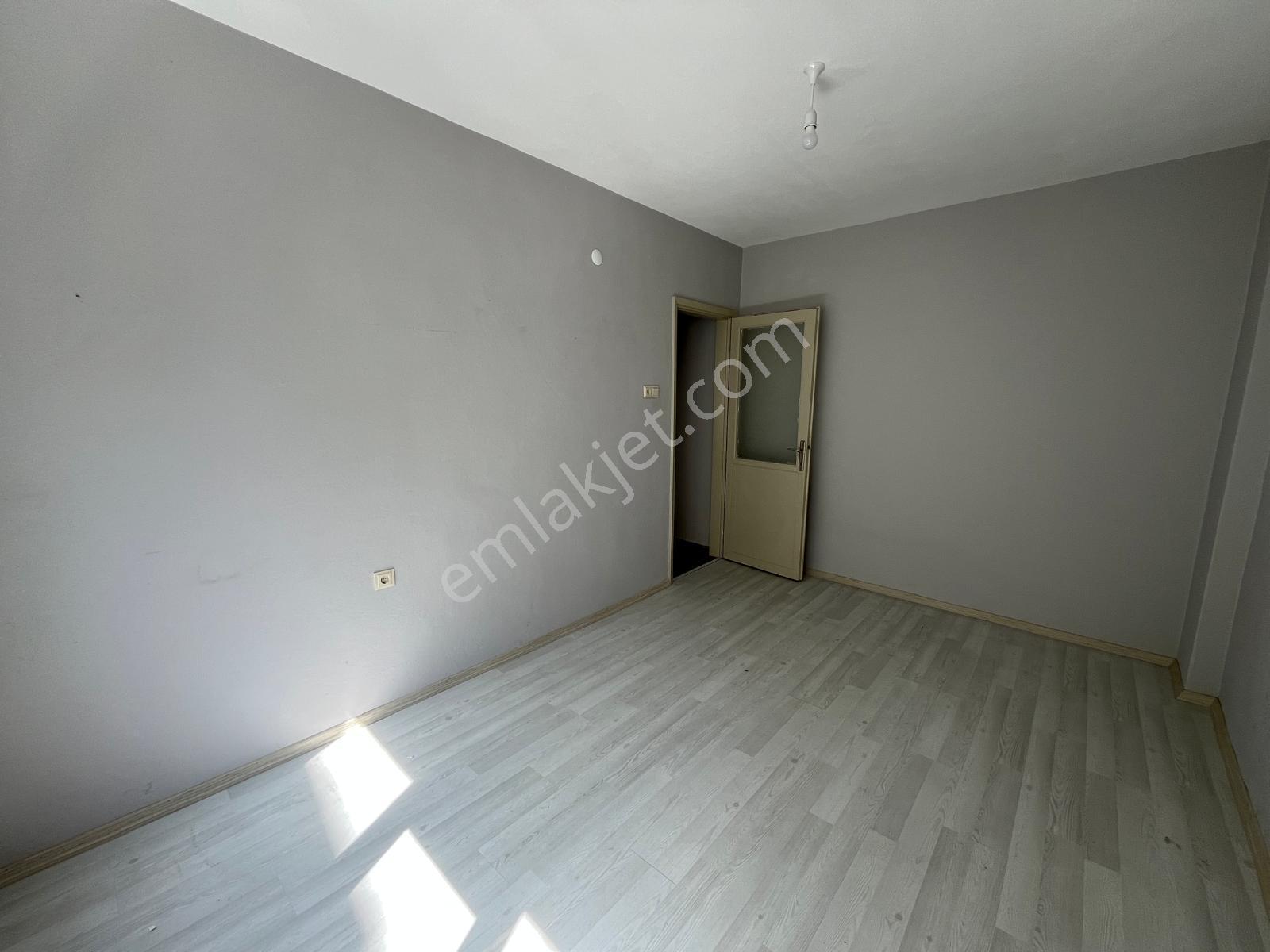 Meydan'da Kiralık 2+1 Tadilatlı Fırsat Daire - Görsel 15
