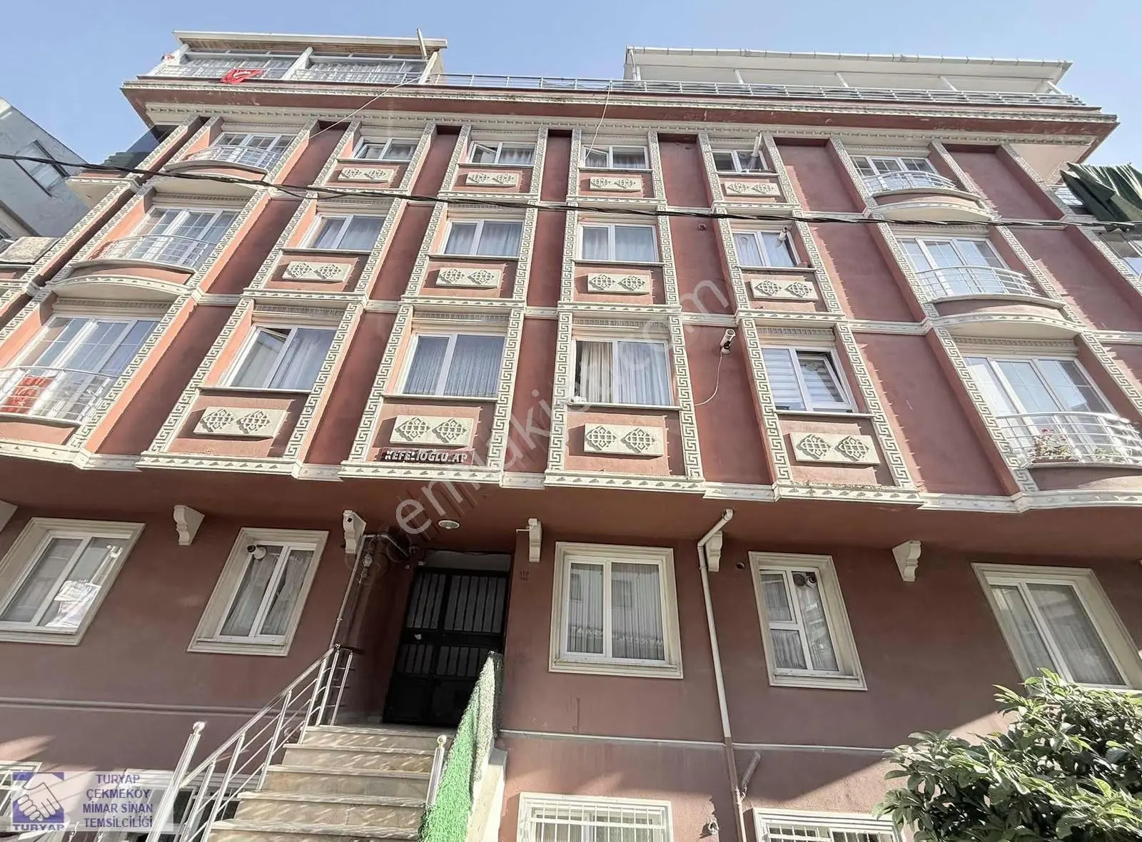 Madenler Metroya Yakın İçi Komple Yenilenmiş 3+1 Arakat Daire