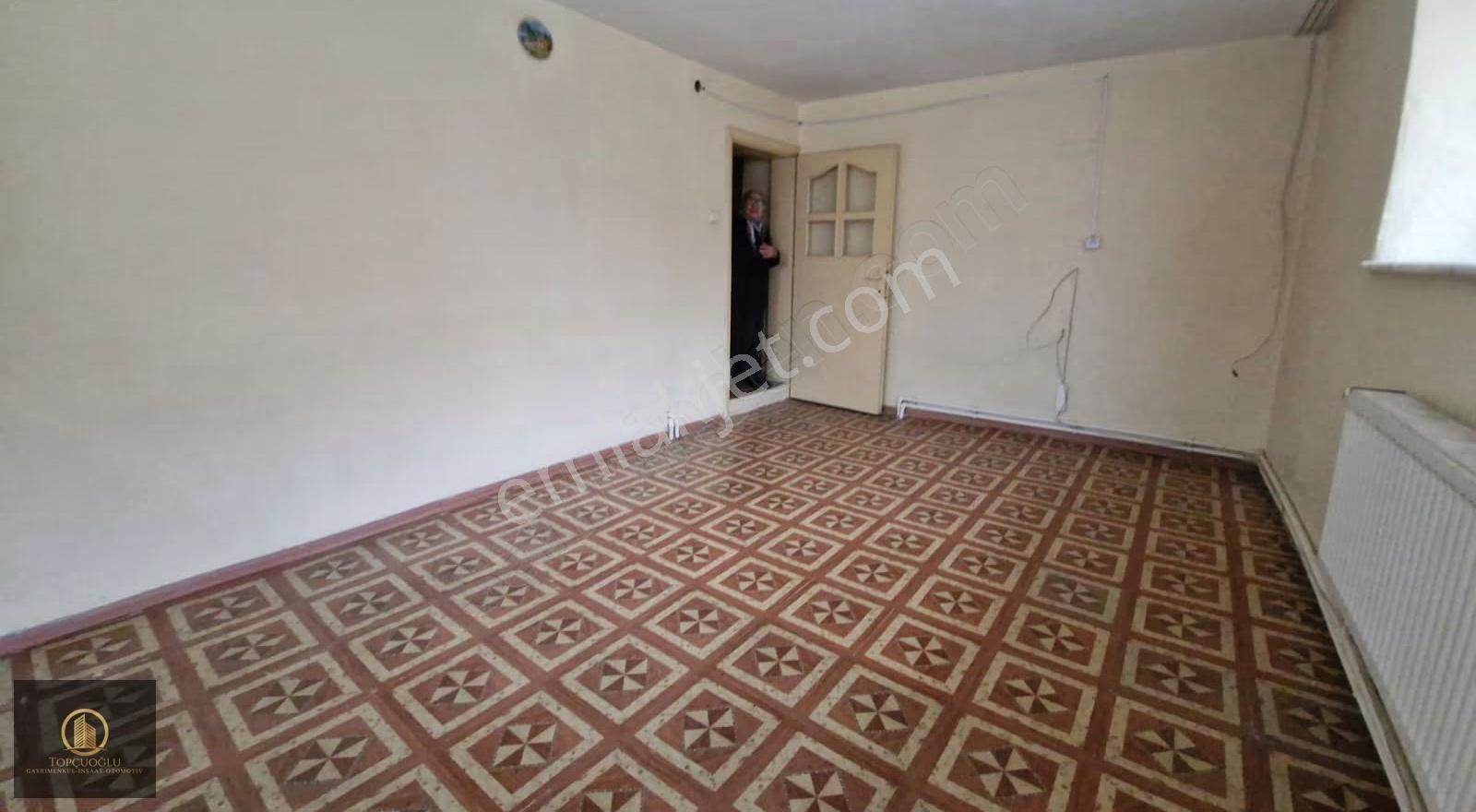 Emek Mahallesinde Depozitosuz 2+1 Kiralık Daire