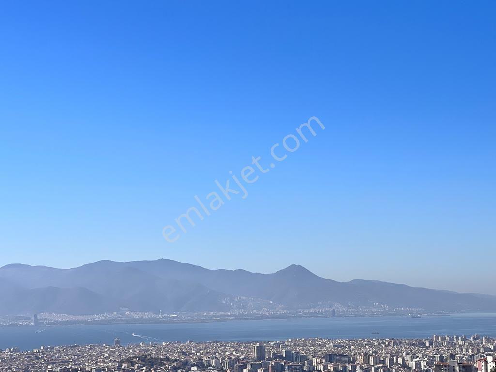 Bayraklı Dasif Vista'da Şehir Hst Yakını,deniz Manzaralı,çift Cephe,havuzlu,güvenlikli 3+1