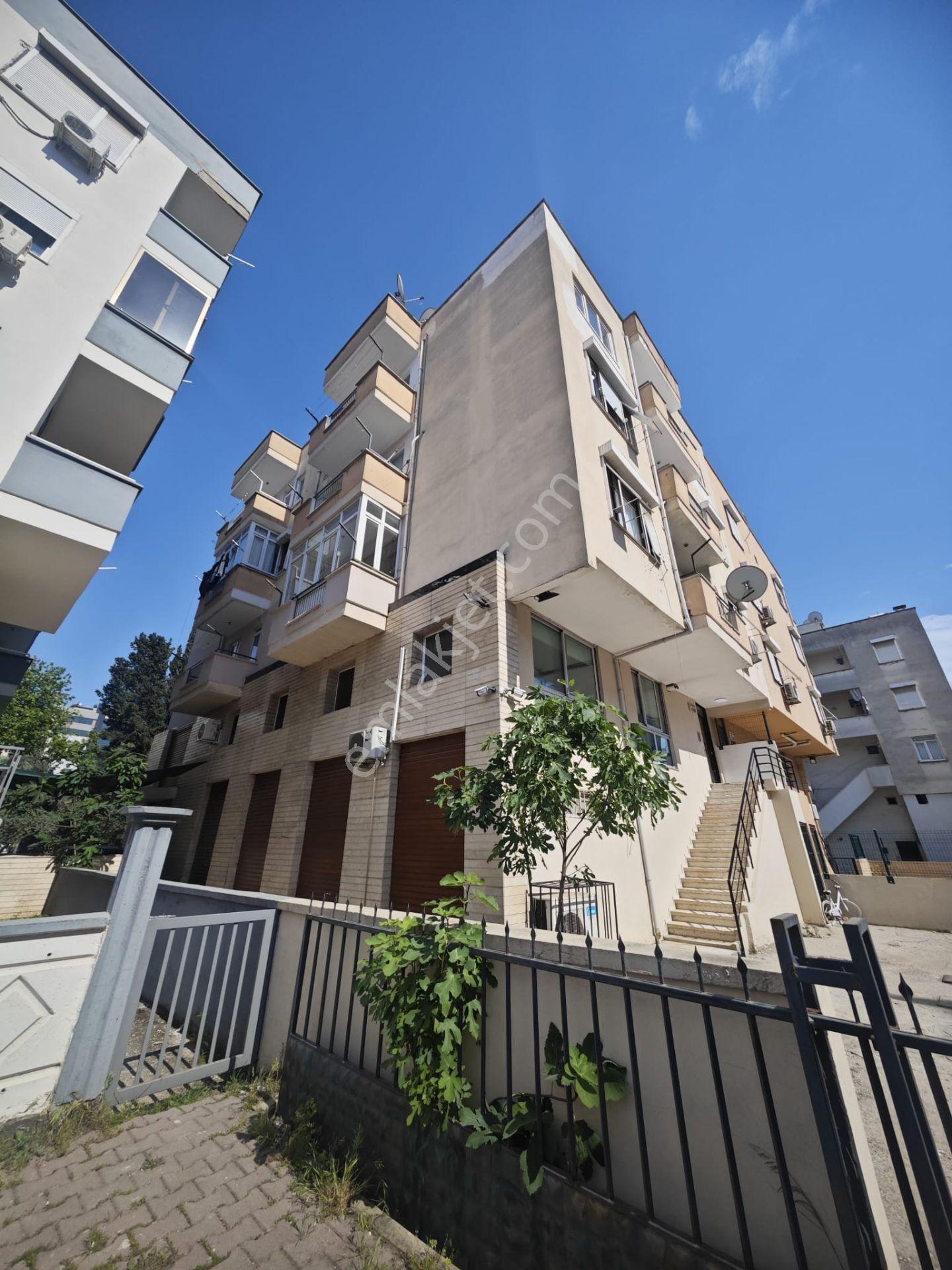 Markantalya Karşısı Geniş 2+1 Satılık Daire