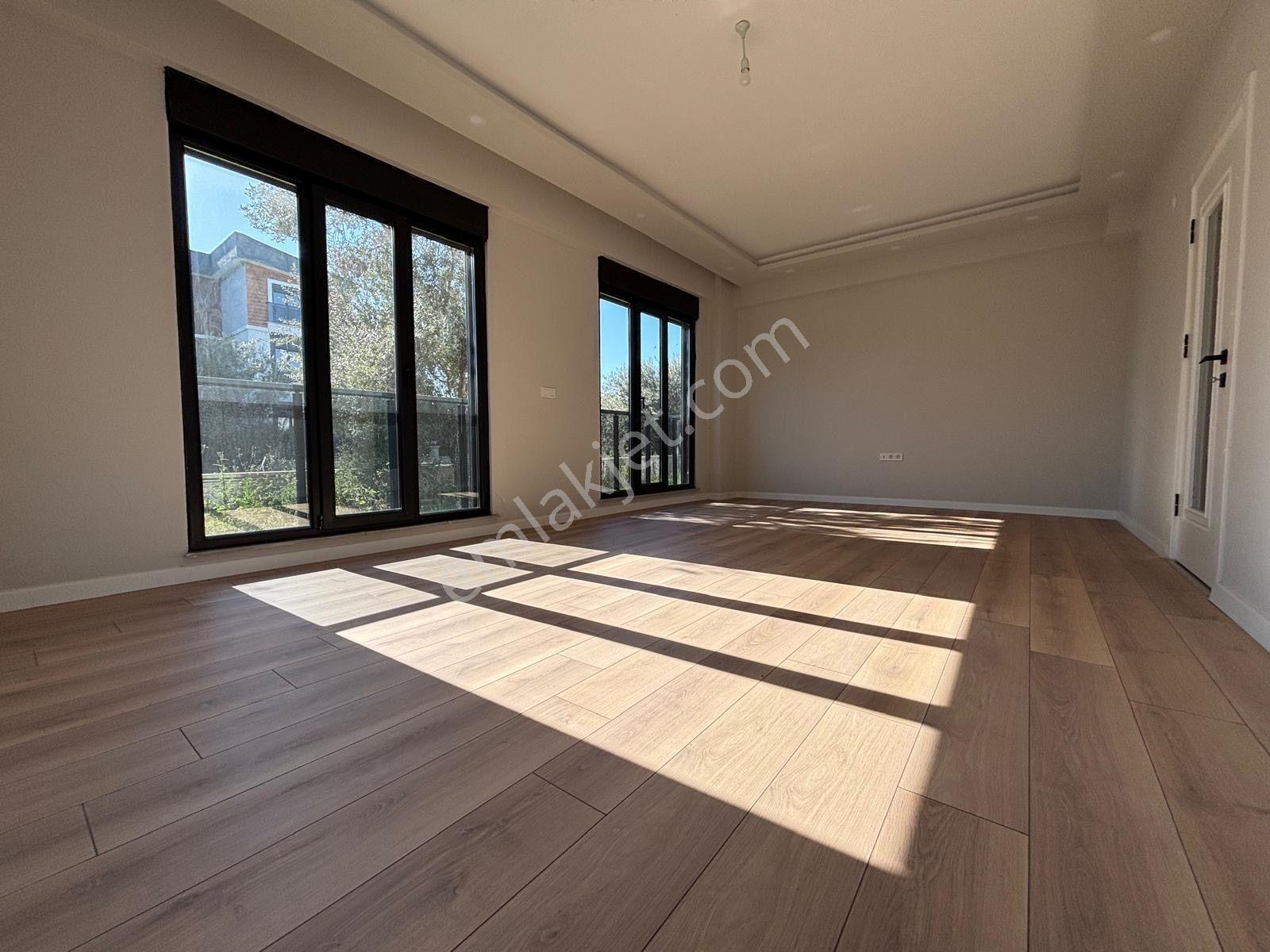 Mera Emlaktan Altınoluk Narlıda Deniz Manzaralı 4+1 Lüx Villa - Görsel 31
