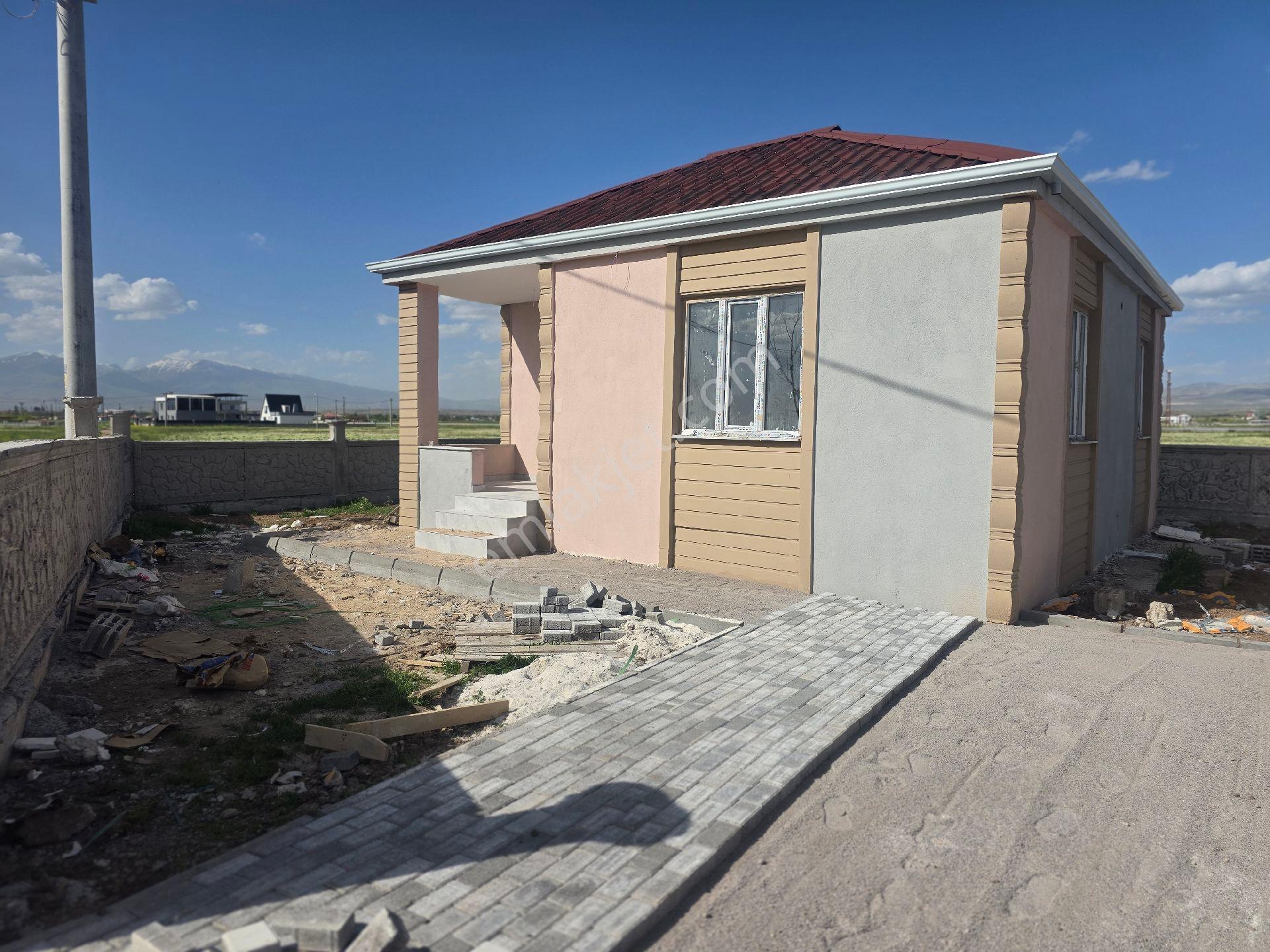 Niğde Bor Kemerhisar Da Satılık 2 Adet Villa - Görsel 14