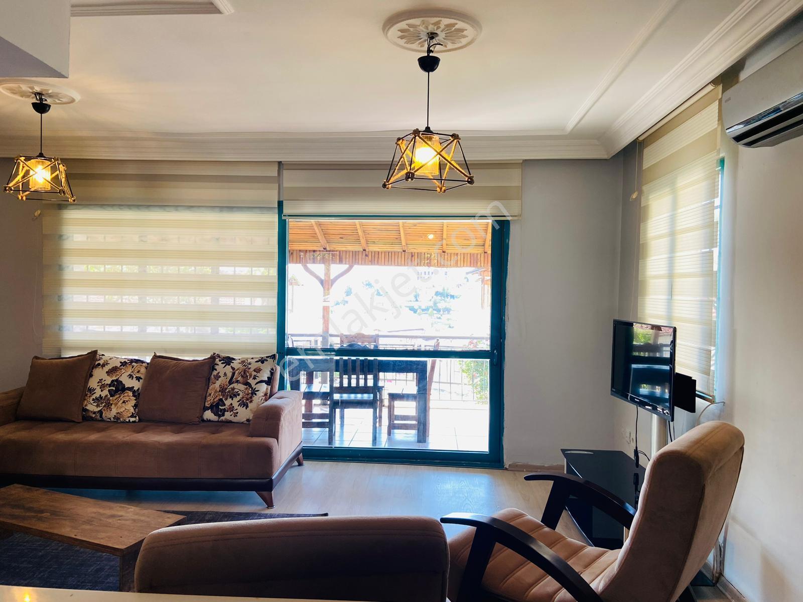Kadınlar Denizi'nde 4+1 Geniş Bahçeli Deniz Manzaralı Kiralık Villa - Görsel 18