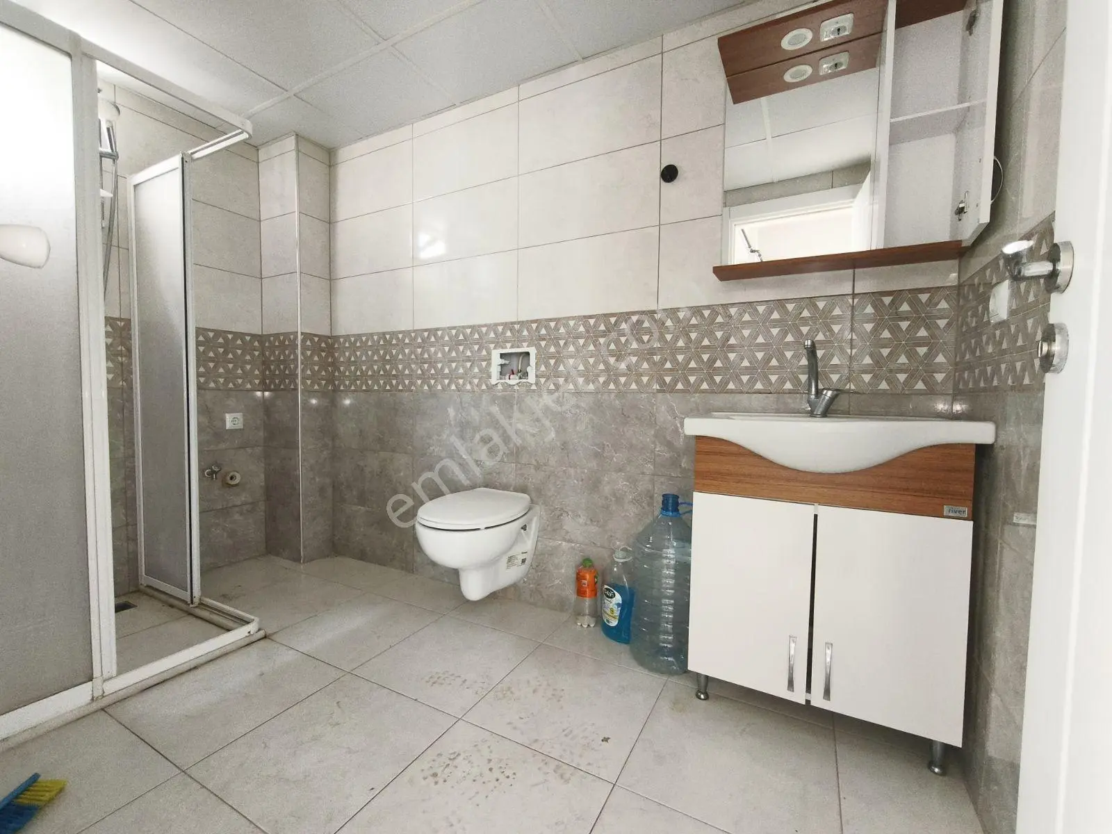 Truva Yağız'dan Full Kredili İki Balkonlu Net 64 M² 1+1