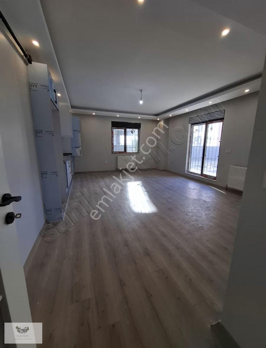Bahçelievlerin En Sakin Sokağında Ebeveyn Banyolu 3 Oda Salon - Görsel 22