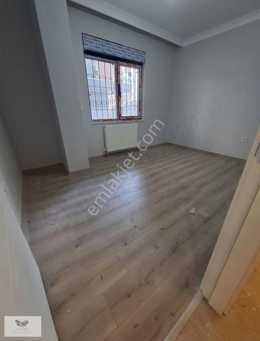 Bahçelievlerin En Sakin Sokağında Ebeveyn Banyolu 3 Oda Salon - Görsel 26