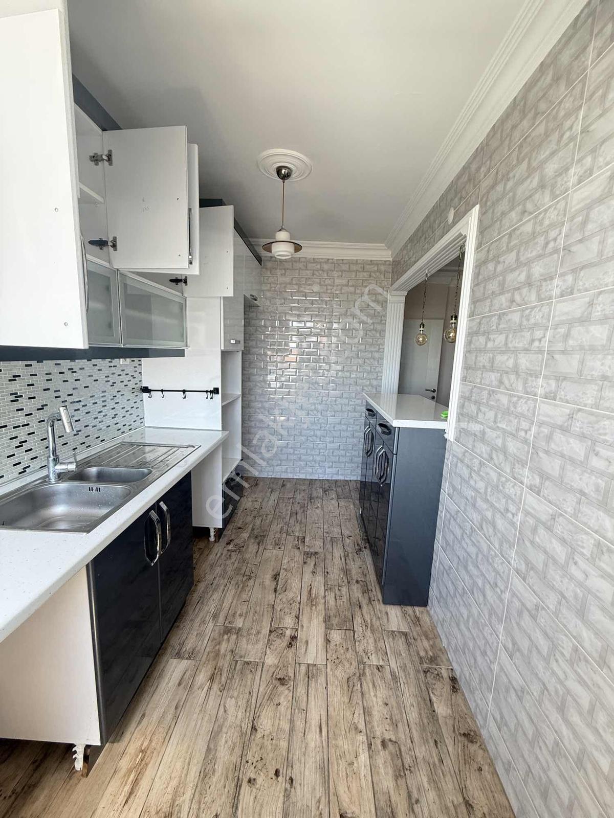 Akkaya İnşaattan Havuzlarda Okulun Karşısında Kiralık 2+1 - Görsel 3