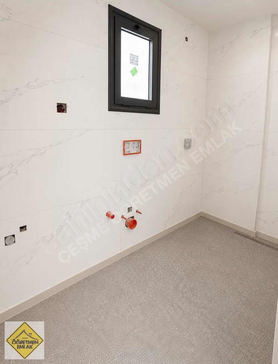 Çeşme Merkezde Havuzlu Lüks 6+1 Villa - Görsel 14
