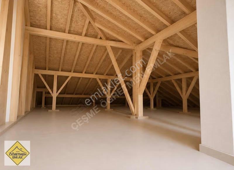 Çeşme Merkezde Havuzlu Lüks 6+1 Villa - Görsel 8