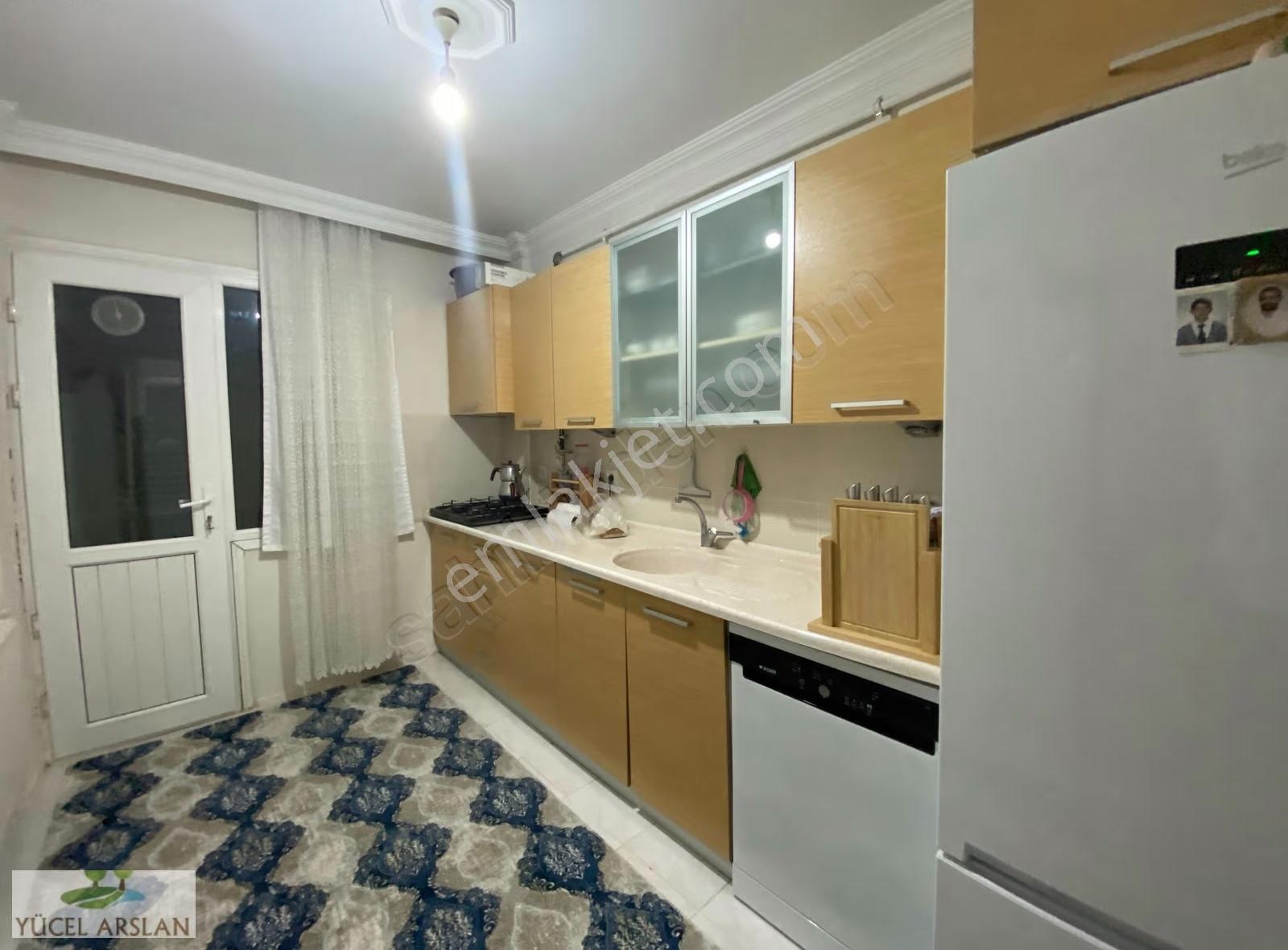 Çiğli Uğurmumcu Mah. 130m2 D.gazlı 3+1 Satılık Daire - Görsel 2