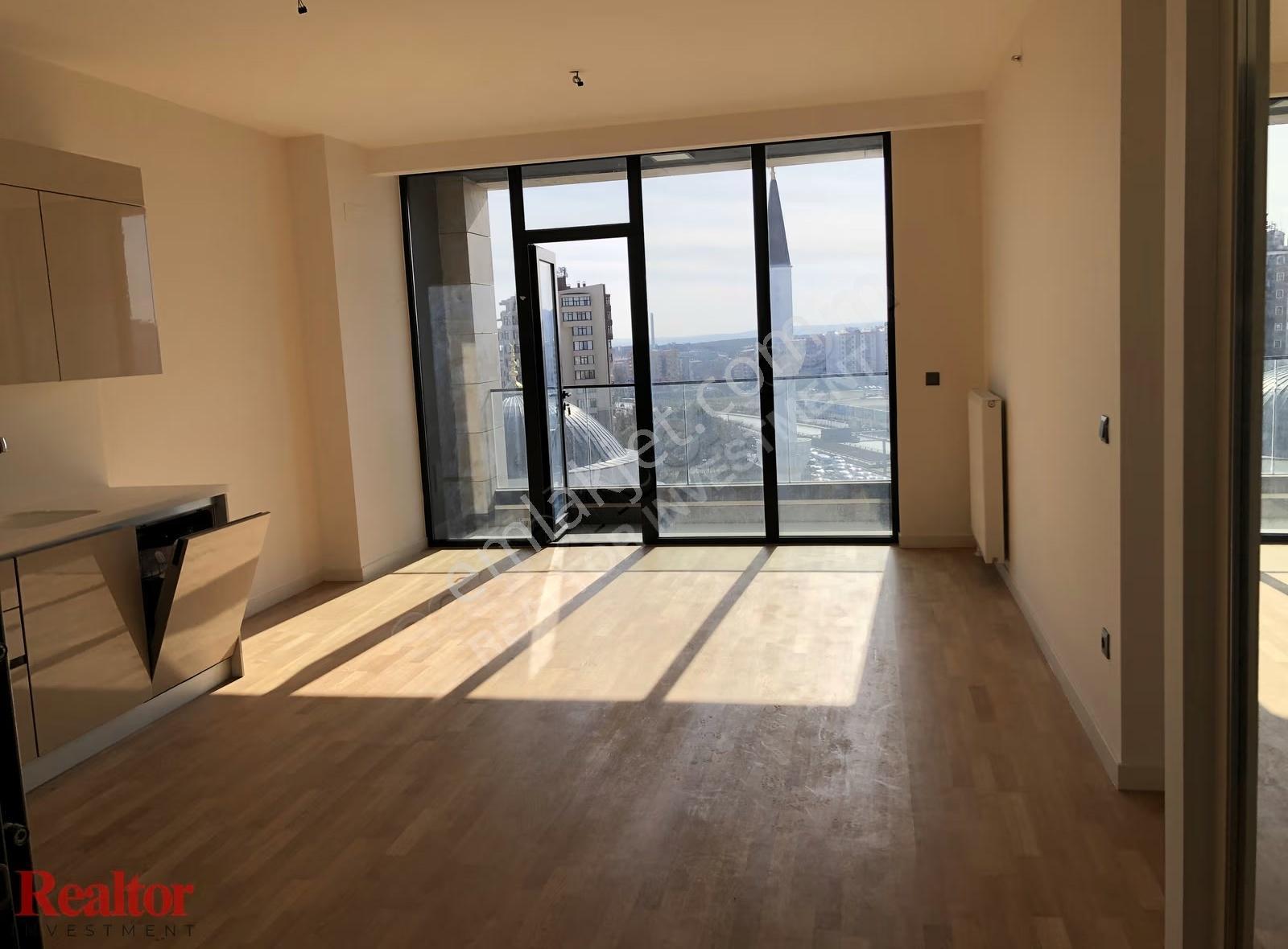 Renaza Plaza Uzmanı Evren Coşkun'dan Kiralık 1+1 Ofis - Görsel 6