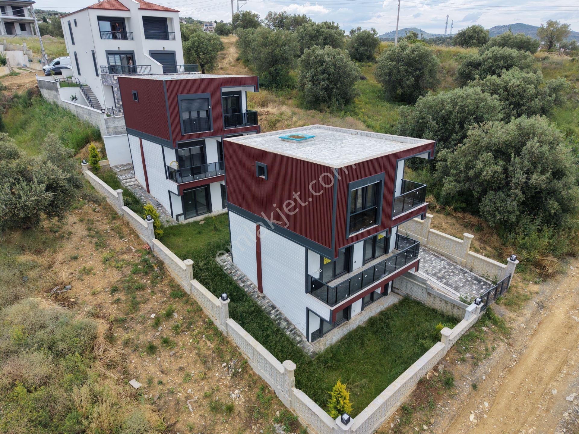 Mera Emlaktan Pelitköy Mevki Denize 200m Bahçeli 4+1 Sıfır Villa - Görsel 3