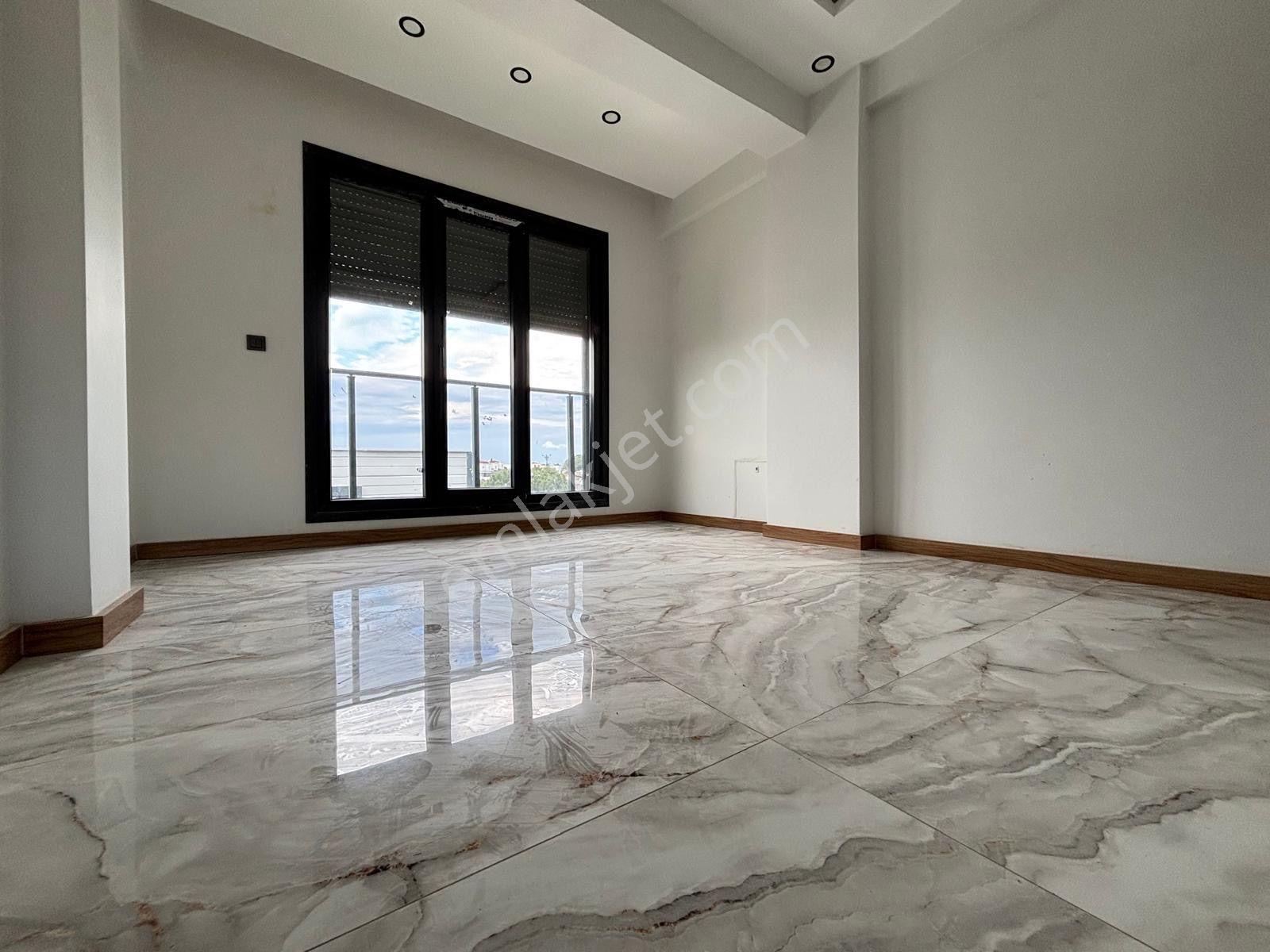 Mera Emlaktan Pelitköy Mevki Denize 200m Bahçeli 4+1 Sıfır Villa - Görsel 31