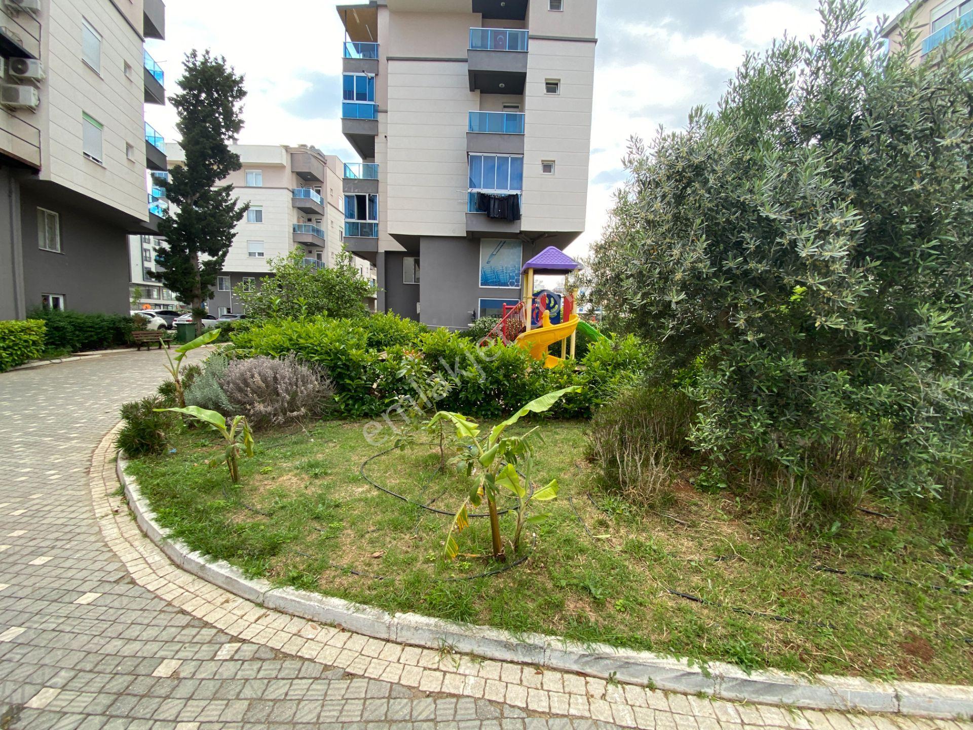 Site İçi Çok Geniş Arakat Tramvaya 1 Dk. Mesafede Lüks 3+1 - Görsel 35