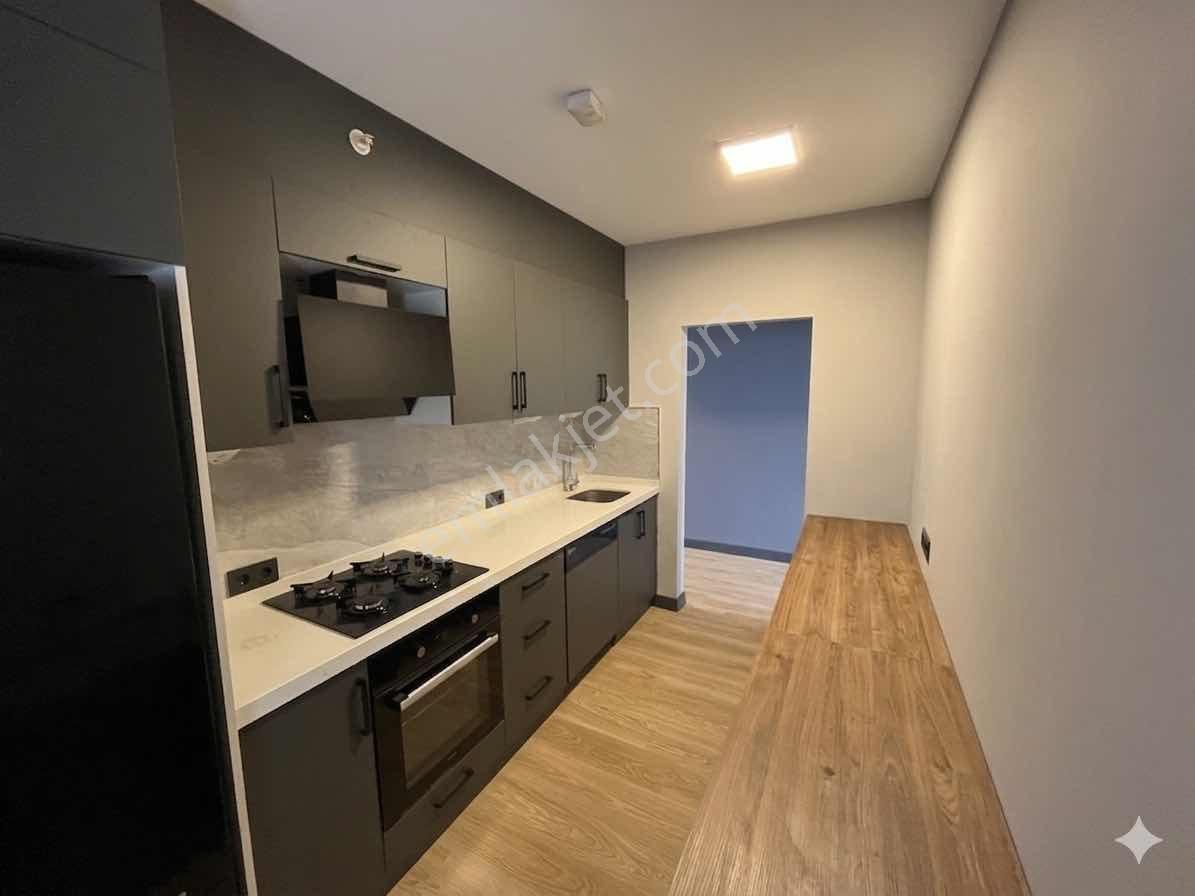 Sinpaş Bursa Modern'de Göl Manzaralı, İçi Yenilenmiş Lüks 2+1 - Görsel 12