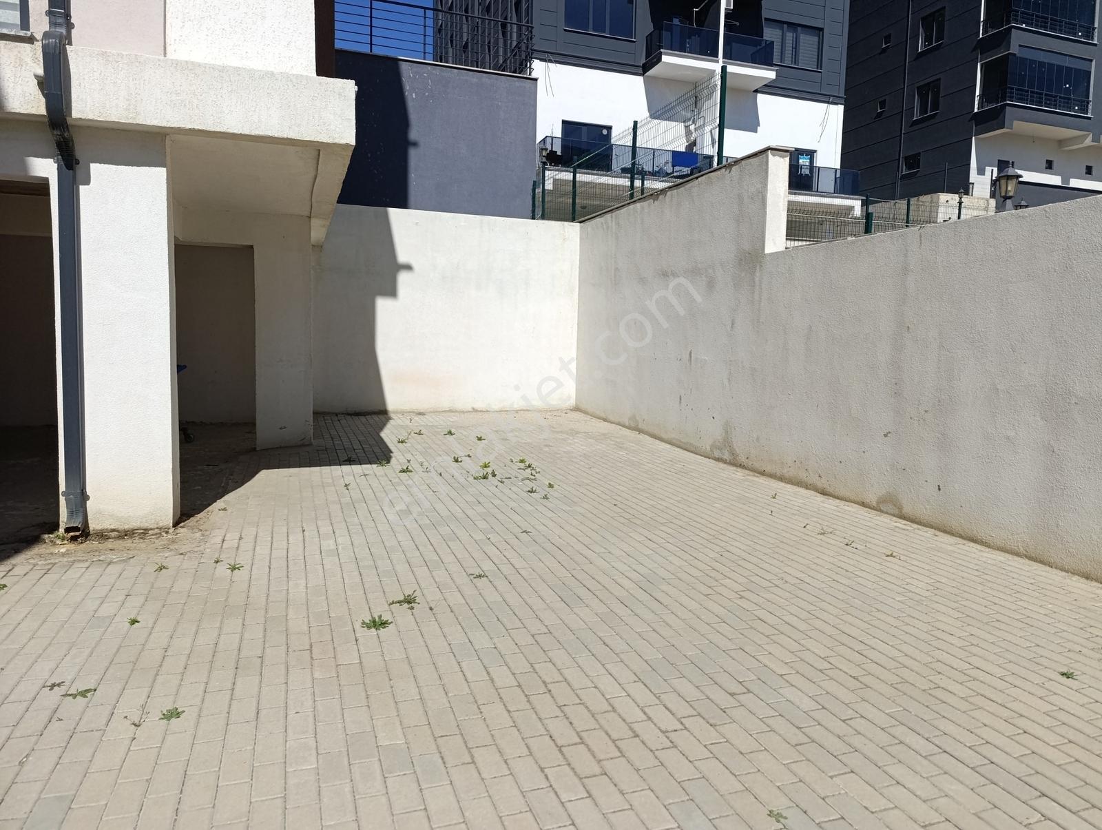 Atatürk Mah Yeni Belediye'ye Yürüme Mesafesi Kiralık 1+1 - Görsel 9