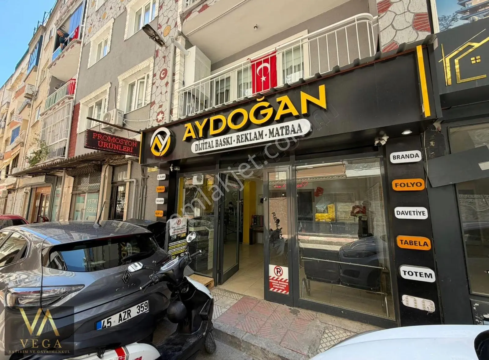 Manisa Çarşıda Satılık 150 M2, Bahçeli Dükkan