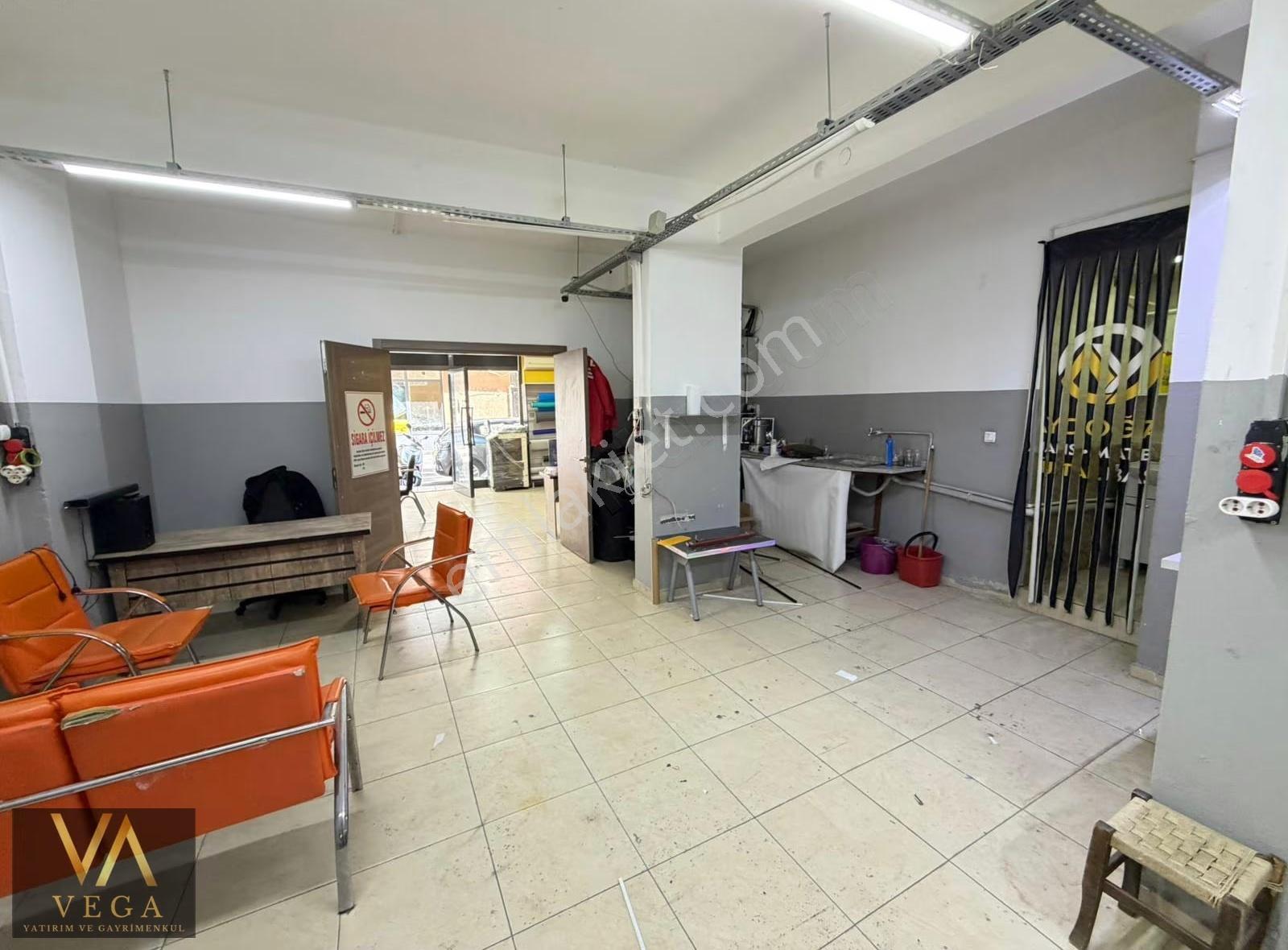Manisa Çarşıda Satılık 150 M2, Bahçeli Dükkan - Görsel 7