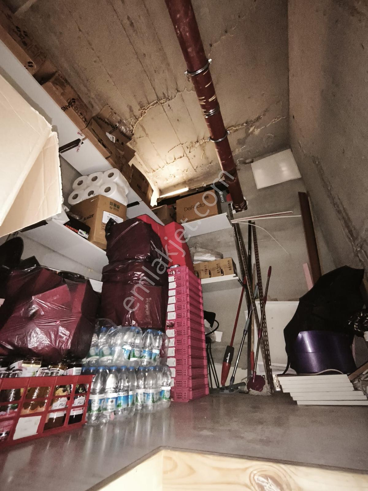 Bostancıda Harika Lokasyonda Devren Kiralık Dükkan - Görsel 11