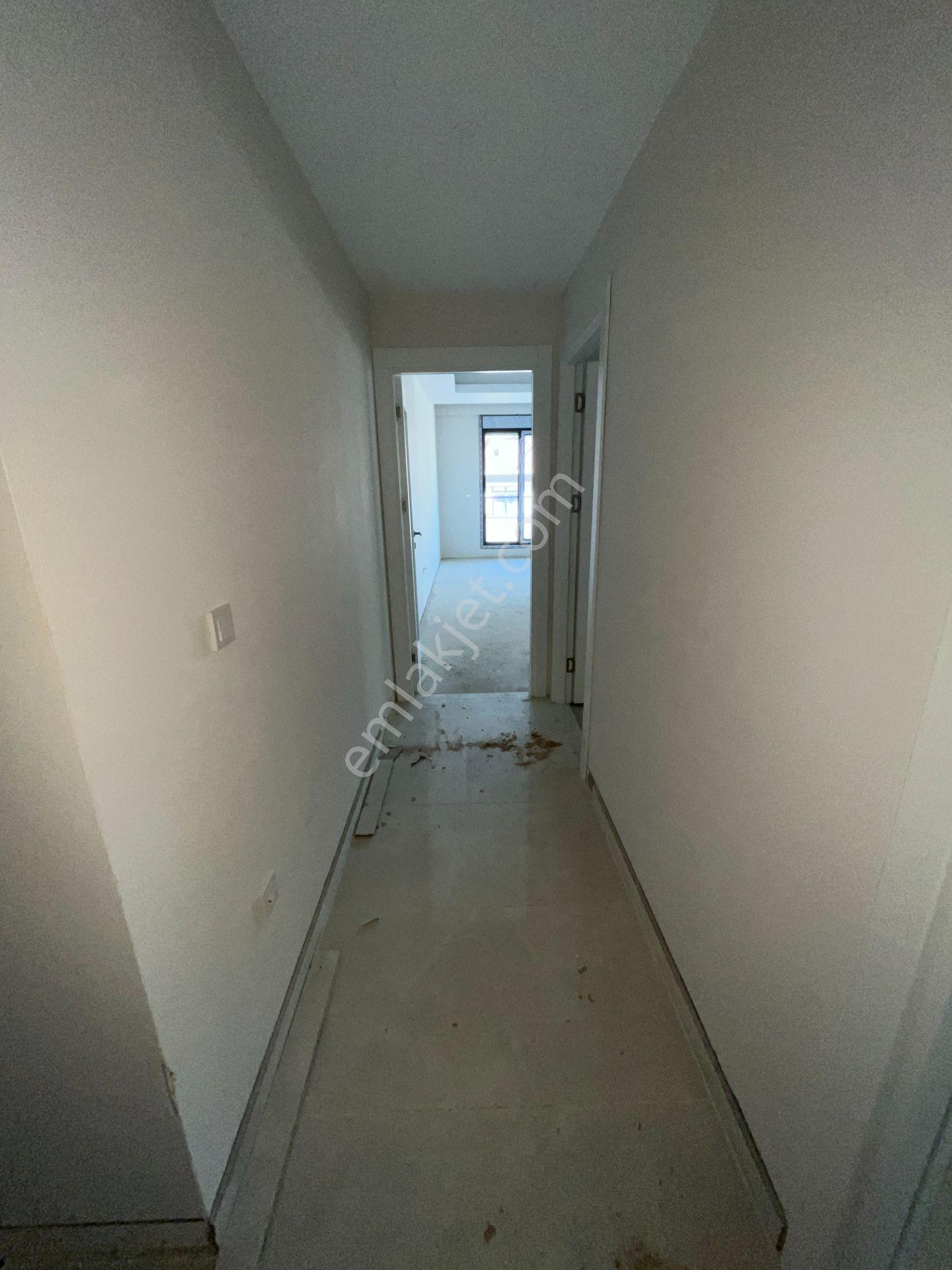 Üsküdar Barbaros Satılık Daire Sıfır Sitede 2+1 Ebeveynli - Görsel 14