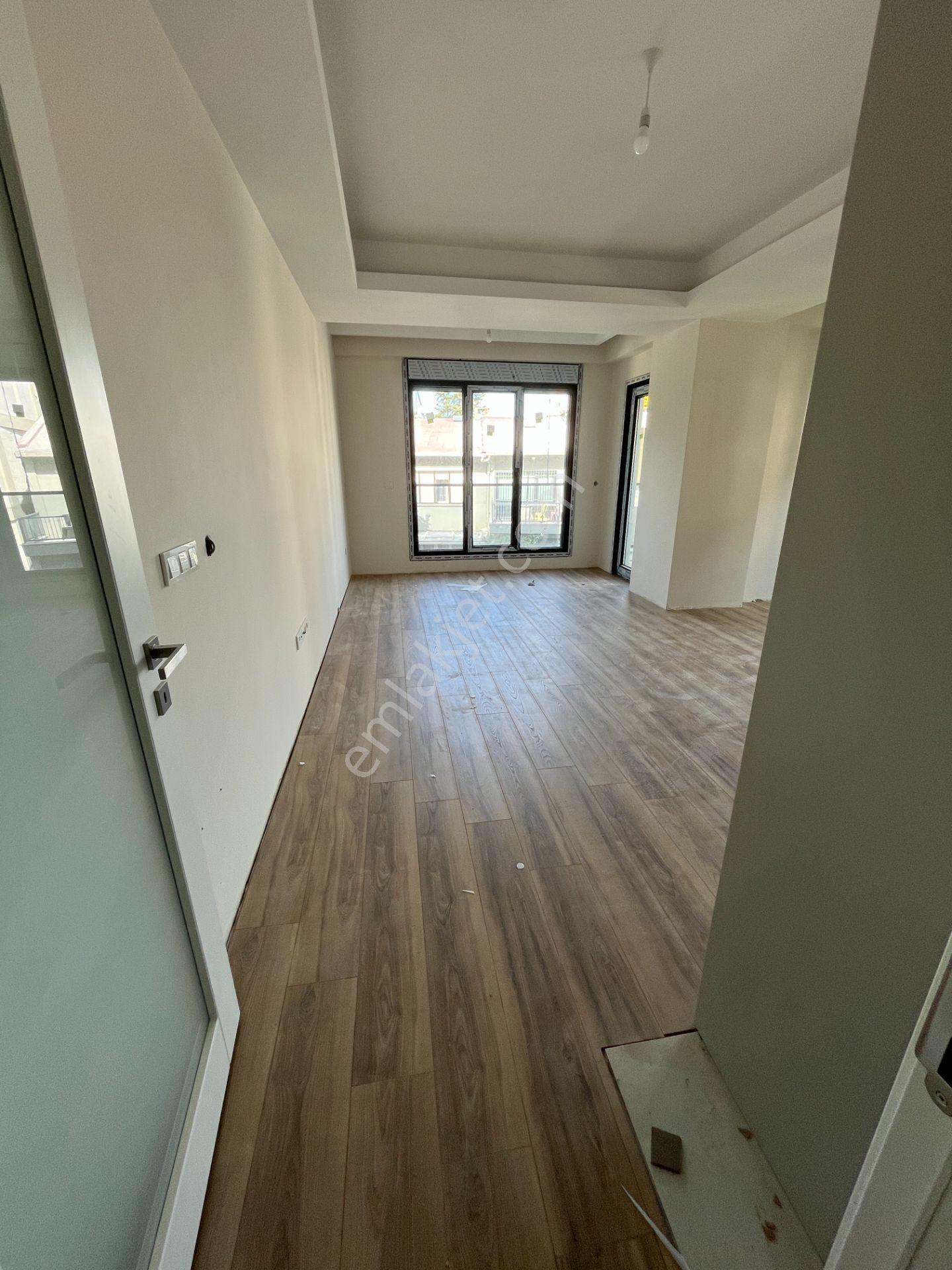 Üsküdar Barbaros Satılık Daire Sıfır Sitede 2+1 Ebeveynli - Görsel 15