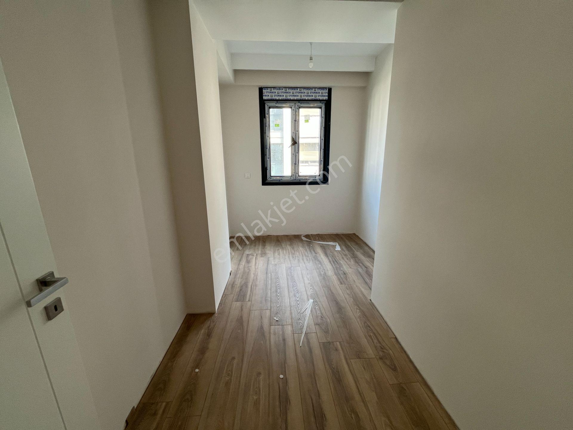 Üsküdar Barbaros Satılık Daire Sıfır Sitede 2+1 Ebeveynli - Görsel 26