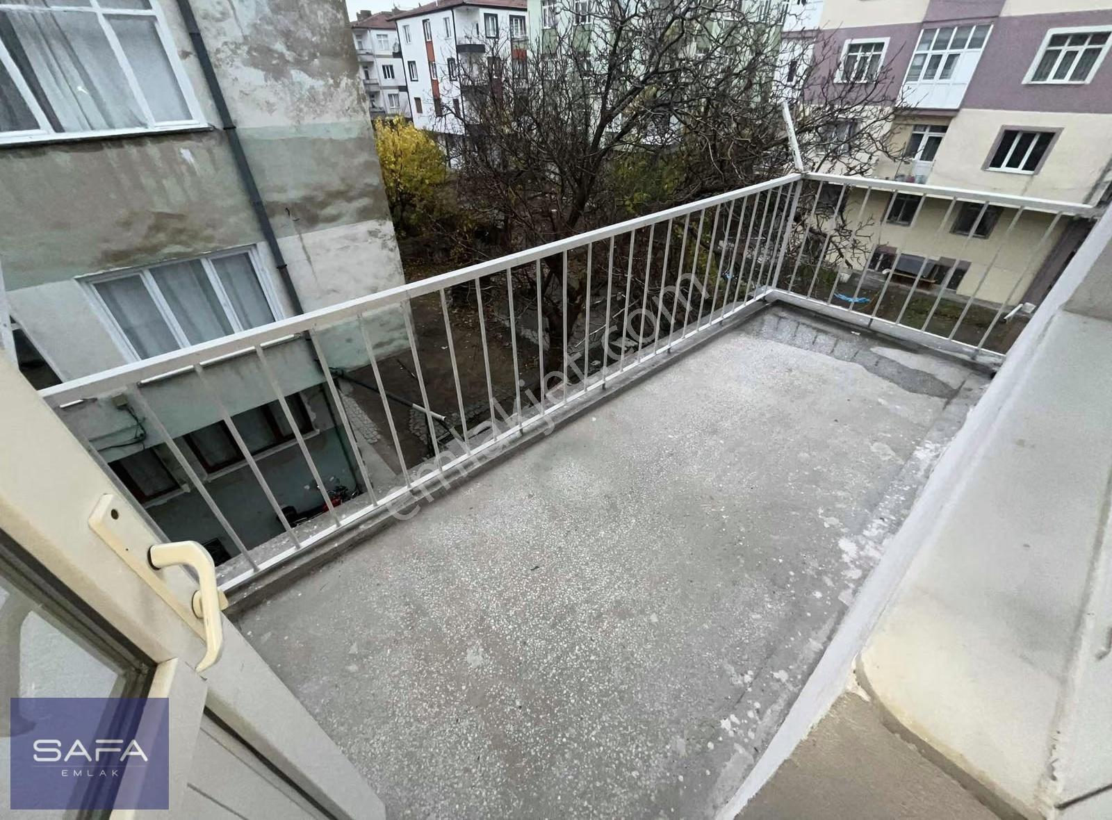 Fevzi Çakmak Mahallesinde Kombili İçi Yapılı Kiralık Daire - Görsel 5