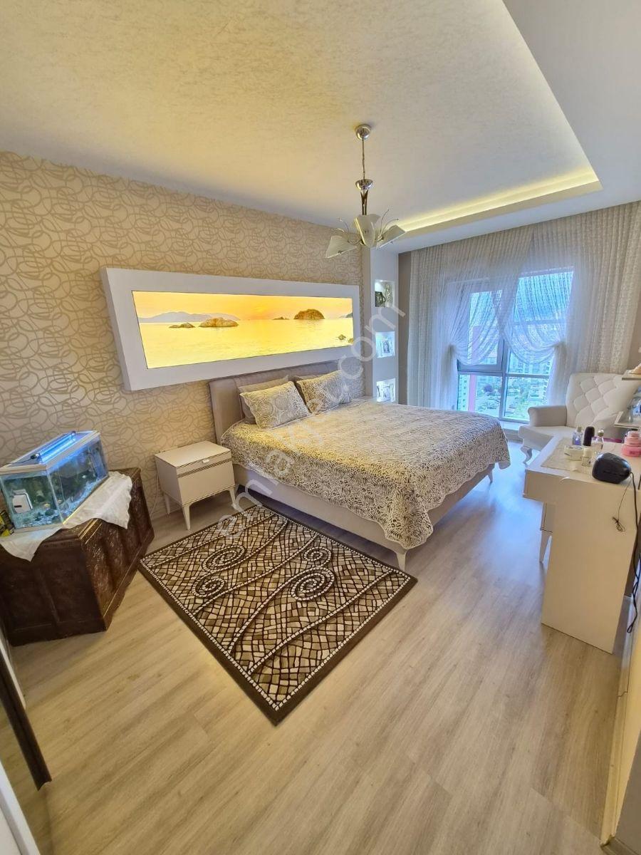 Batıkentde Site İçerisinde 6+2 Teras Daire - Görsel 13