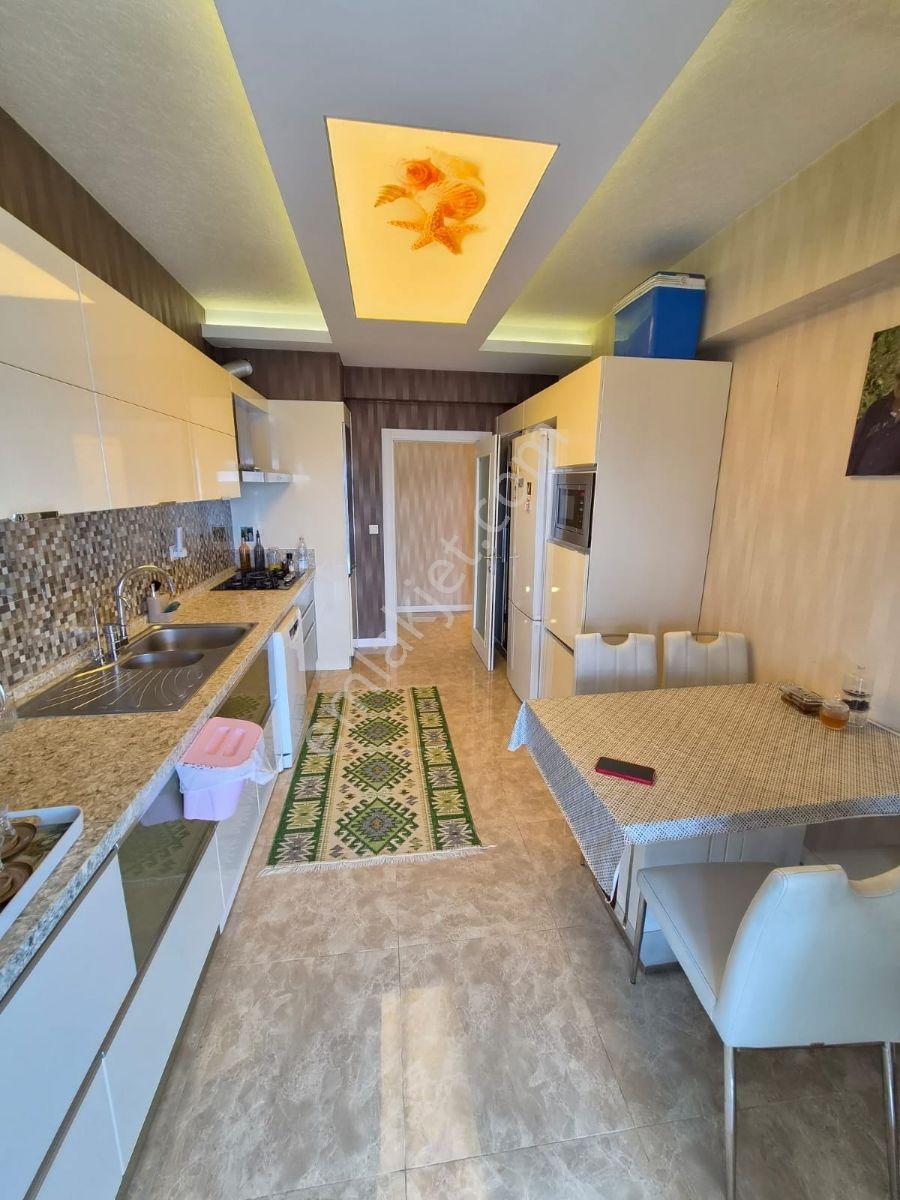 Batıkentde Site İçerisinde 6+2 Teras Daire