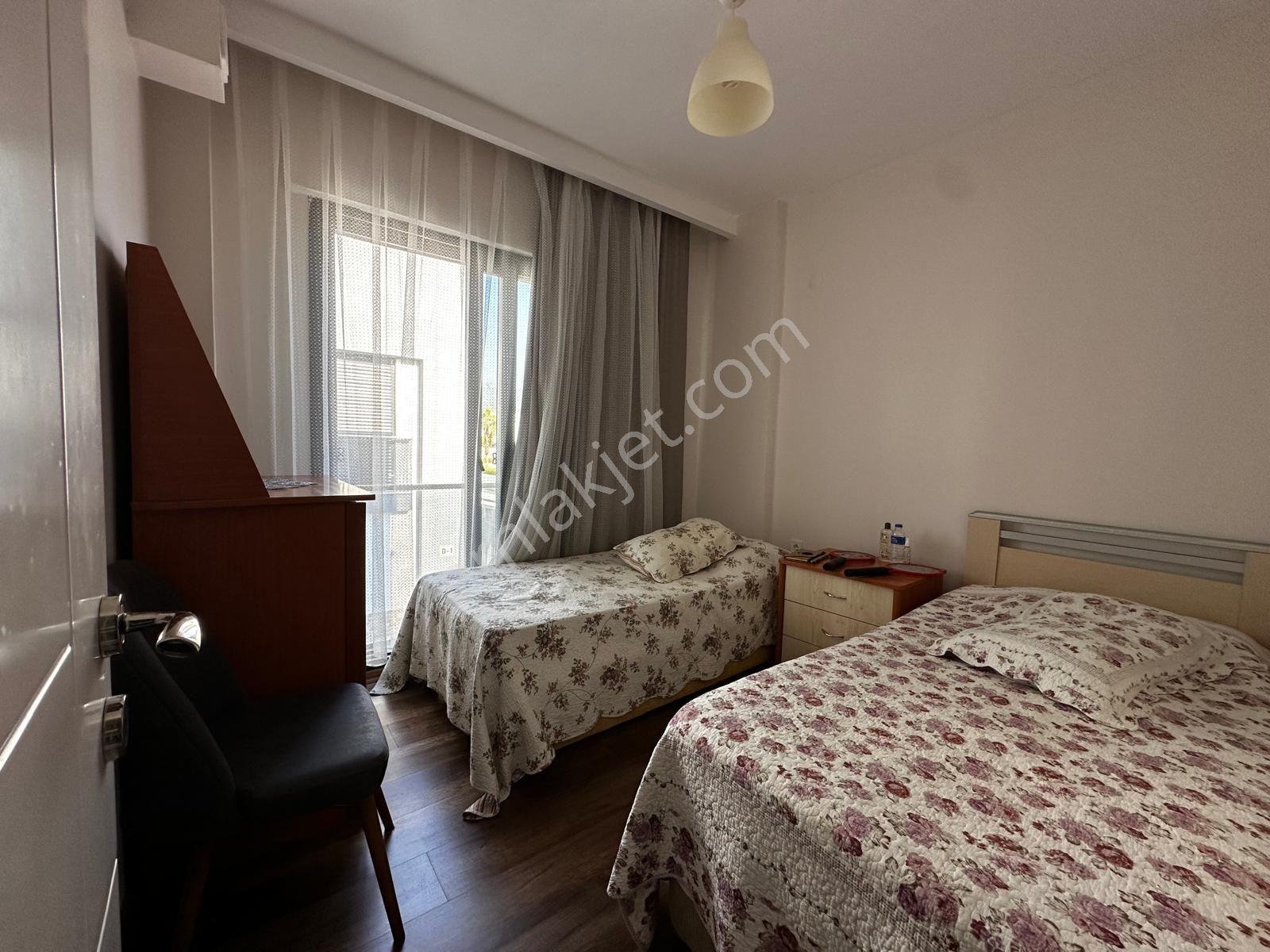 Kuşadası Davutlar Sevgi Plajı Mevki Plaja Yakın Site İçinde - Görsel 17