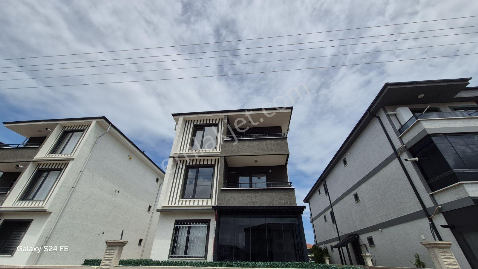 Karasu'da 2+1 Yazlık Daire Denize 300mt