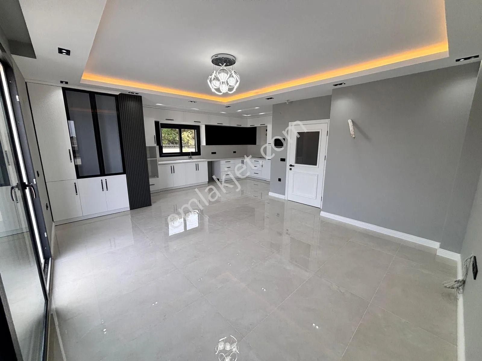 Didim'de Satılık Her Odadan Deniz Manzaralı Havuzlu Ultra Lüx Villa - Görsel 3
