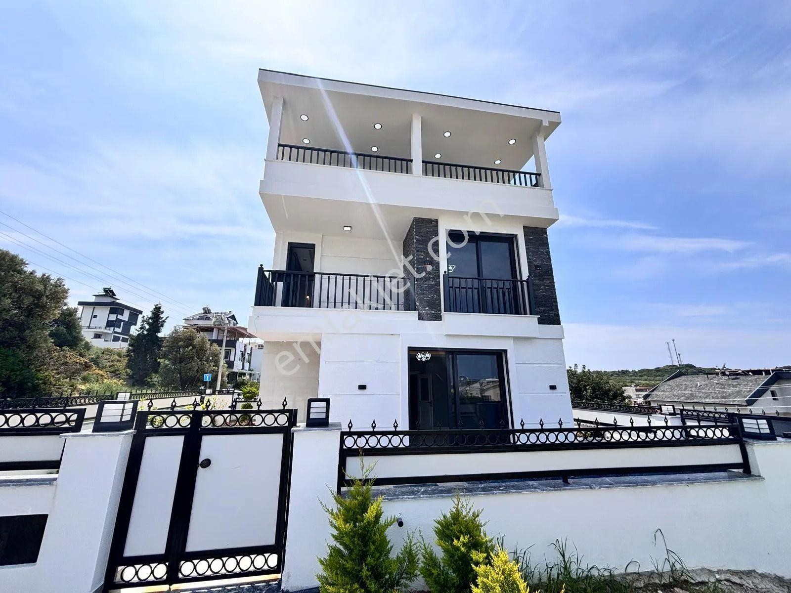 Didim'de Satılık Her Odadan Deniz Manzaralı Havuzlu Ultra Lüx Villa - Görsel 2