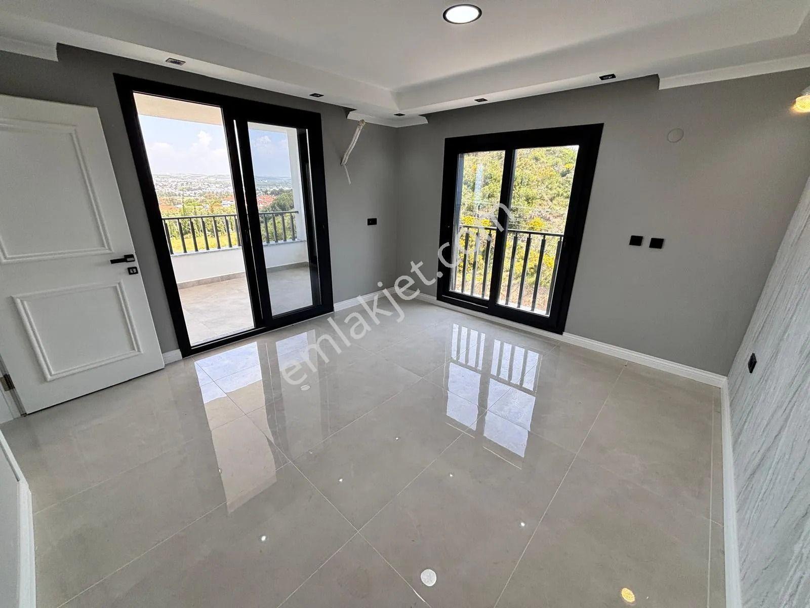 Didim'de Satılık Her Odadan Deniz Manzaralı Havuzlu Ultra Lüx Villa - Görsel 12