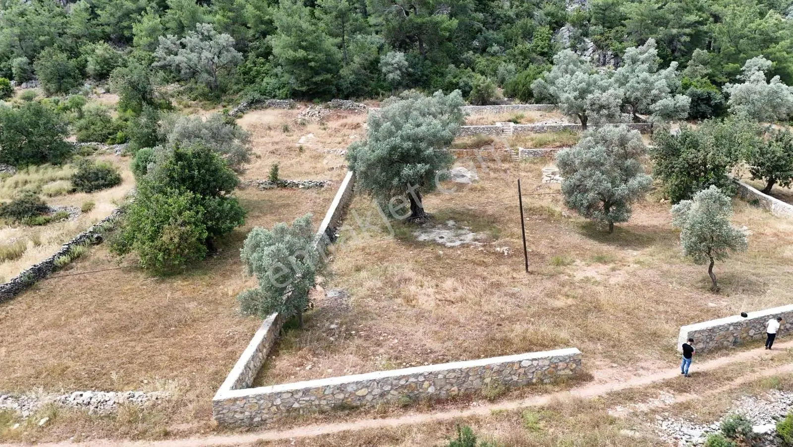 Merkeze Yakın Sessiz Sakin Huzurlu Bir Konumda Yaşam İçin Fırsat - Görsel 15