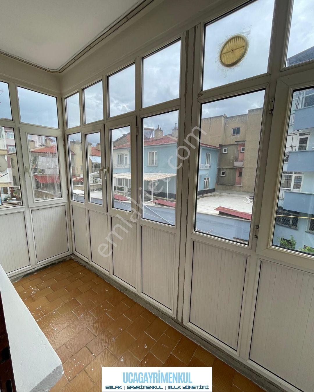 Uca'dan Çarşı Merkez De Kiralık 3+1 Daire.! - Görsel 10