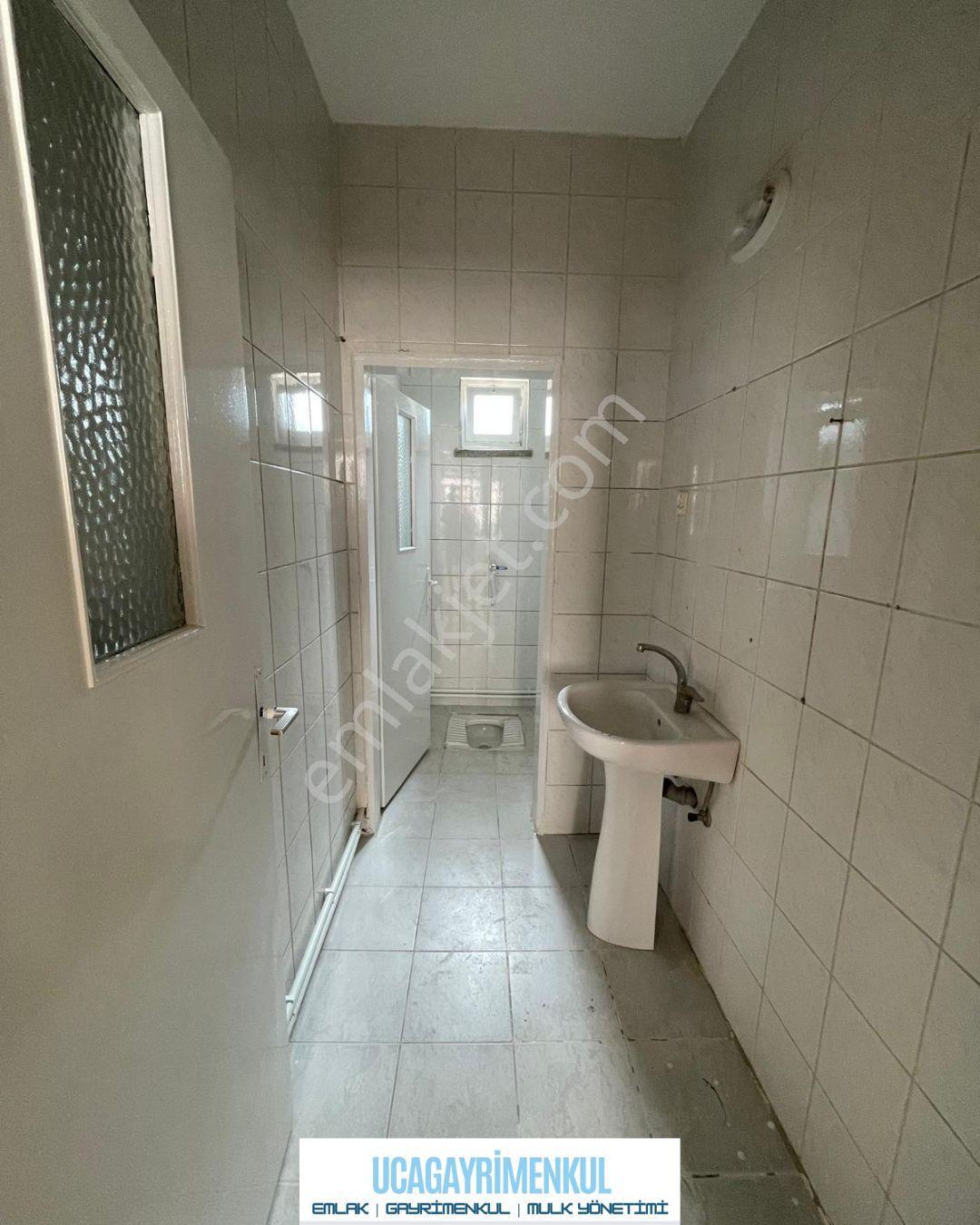 Uca'dan Çarşı Merkez De Kiralık 3+1 Daire.! - Görsel 7