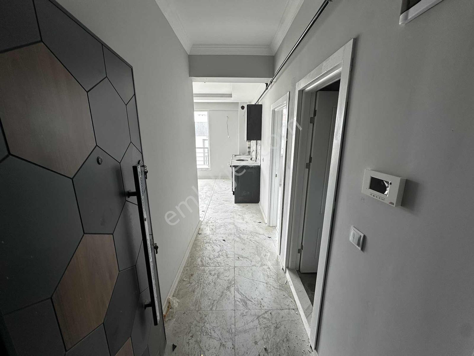 Deka Gayrimenkul'den Körfez'de Kiralık Sıfır 1+1 Arakat Daire - Görsel 2