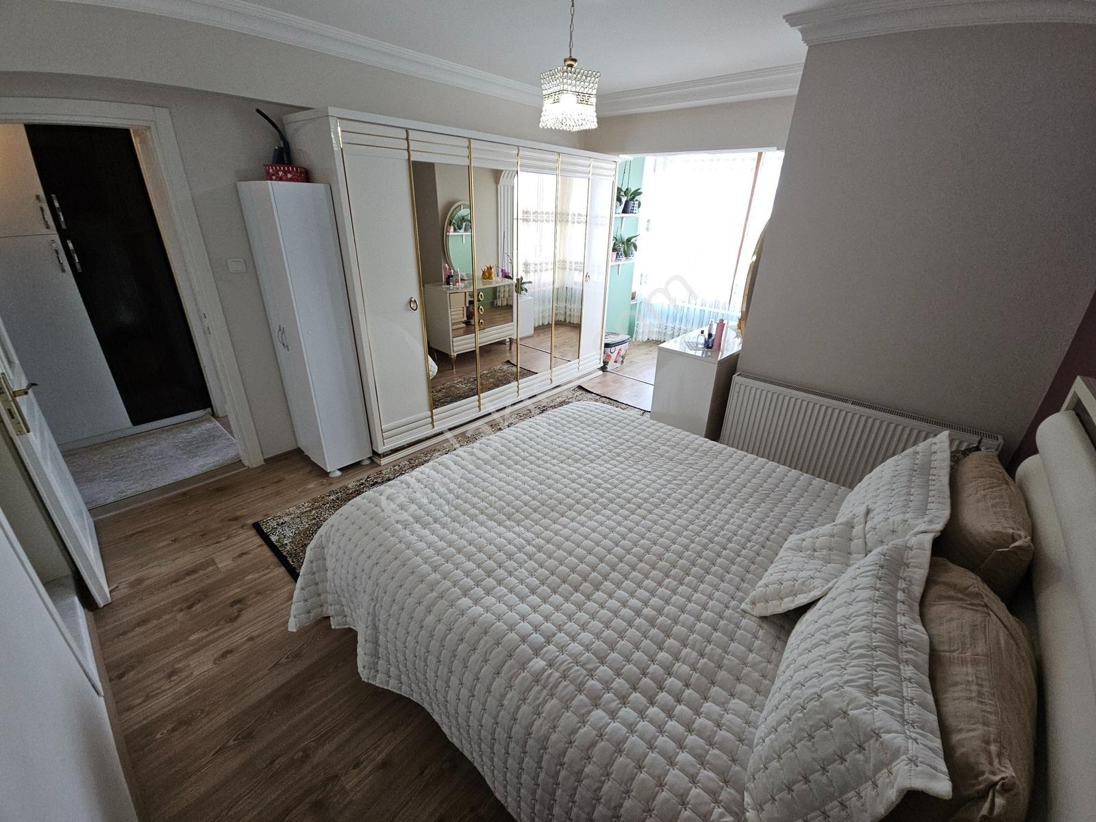 Özkandan Umurbeyde Müstakl Bahçeli 2,5 Katlı 200 M Satılık Villa - Görsel 36