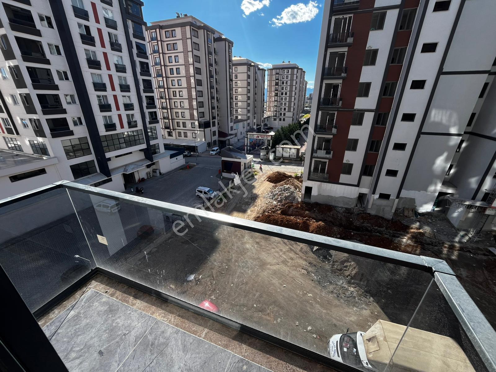 Amazon'dan Akedaş İlkokulu Cıvarı Satılık 1+1 - Görsel 7