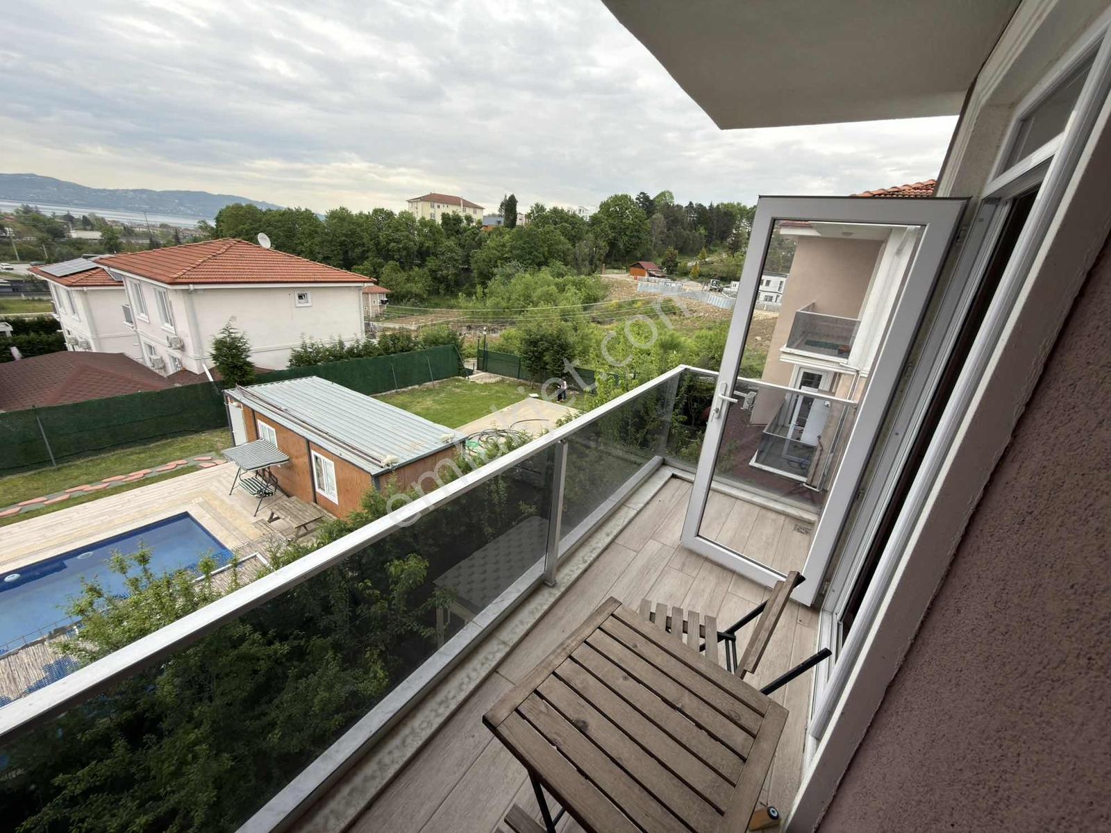 Tapu54 | Sapanca Göl Mah. Eşyalı Kiralık 5+1 Manzaralı Triplex - Görsel 23