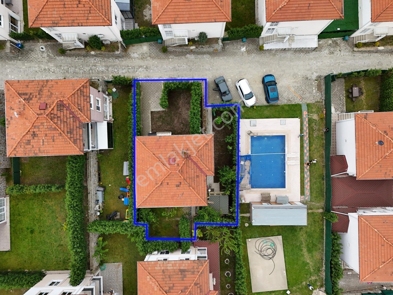 Tapu54 | Sapanca Göl Mah. Eşyalı Kiralık 5+1 Manzaralı Triplex - Görsel 13