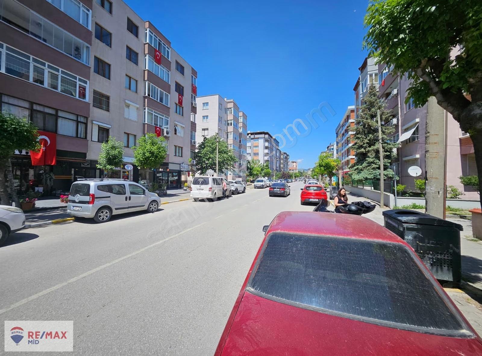 Remax Mıd 'den - Bahçelievler 100. Yıl Cd. 2+1 Eşyalı Kiralık - Görsel 19