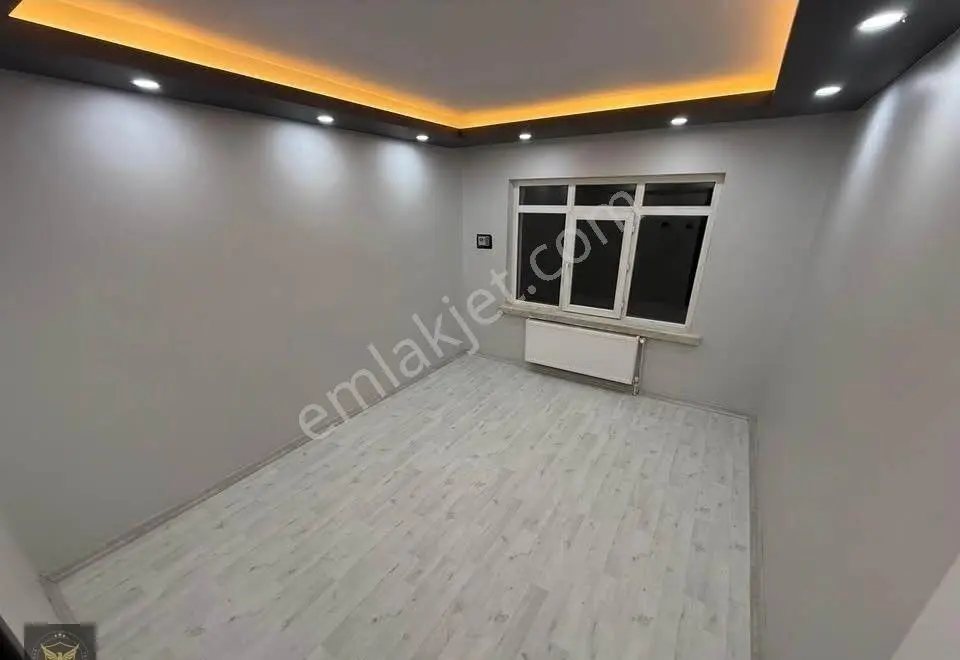 Beylikdüzü Cumhuriyet Mahallesi'nde Aile Oturumuna Uygun Şık Tasarımlı 2+1 Dairemiz - Görsel 4