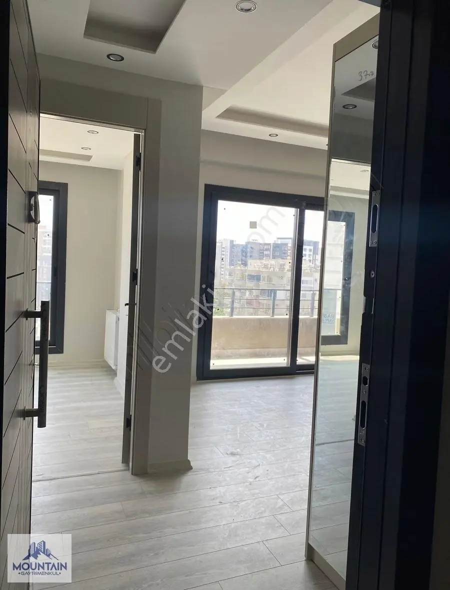 Site İçinde Güvenlikli Boş 1+1 Kiralık Daire - Görsel 3