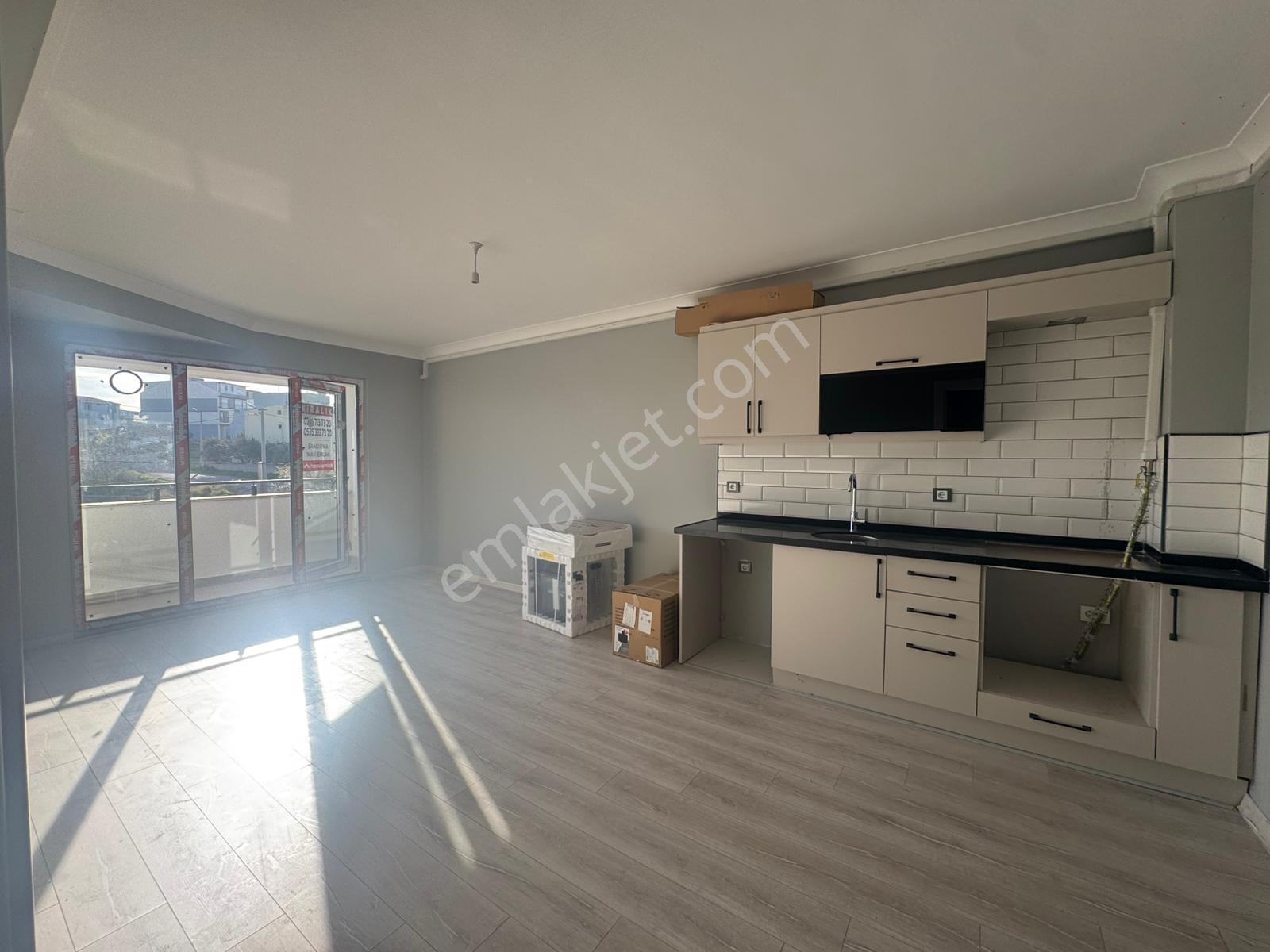 Bandırma Mavi Emlaktan Ay Yıldız Mah. 1+1 Eşyalı Kiralık Daire - Görsel 2