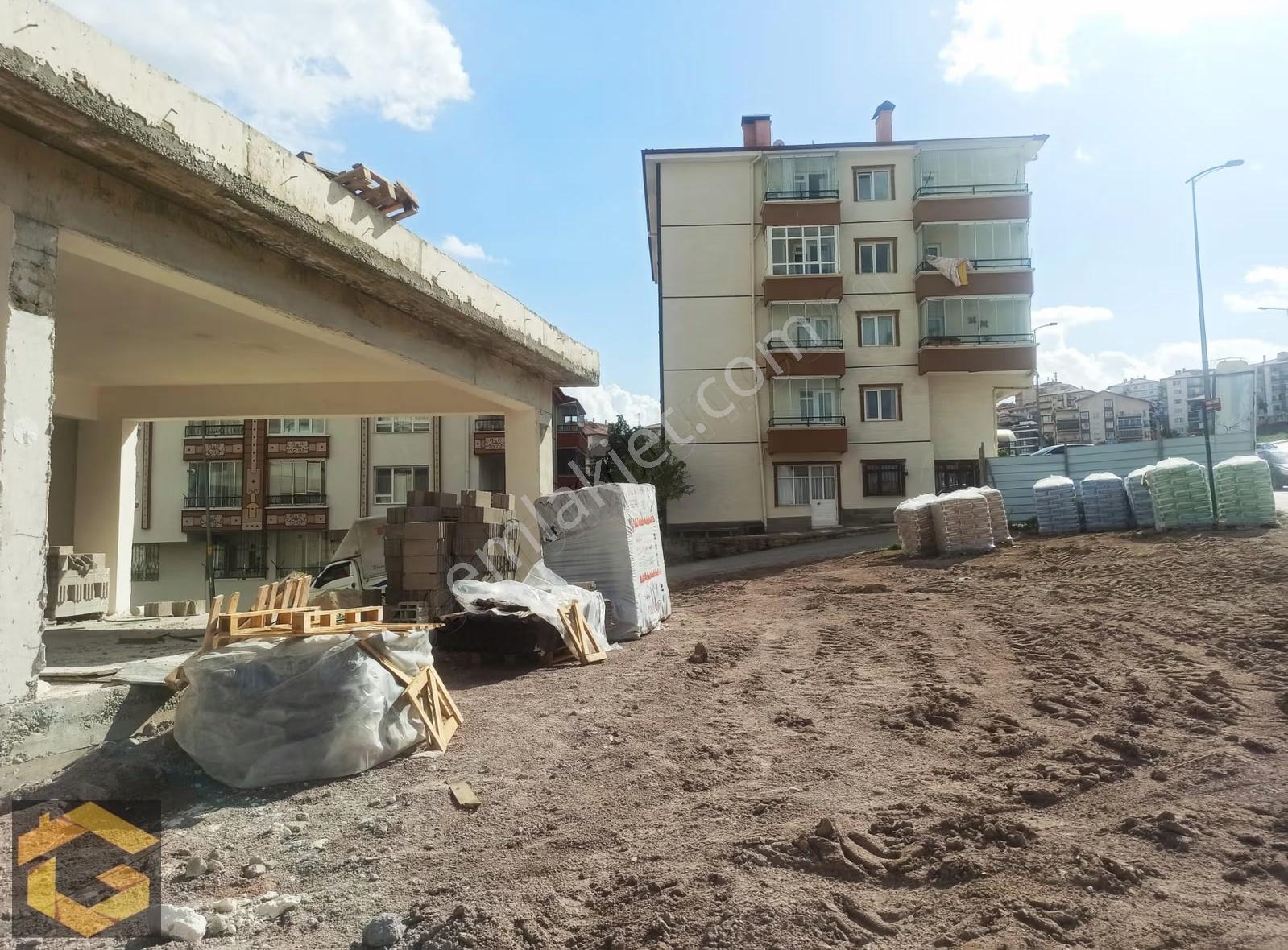 Pursaklar Yunus Emre Caddesine Cephe Satılık Fırsat Dükkan - Görsel 9