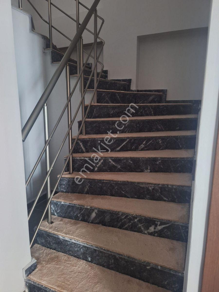Bahçelievler Mahallesi Öğretmenevi Yakını Kiralık 4+1 Dublex - Görsel 13